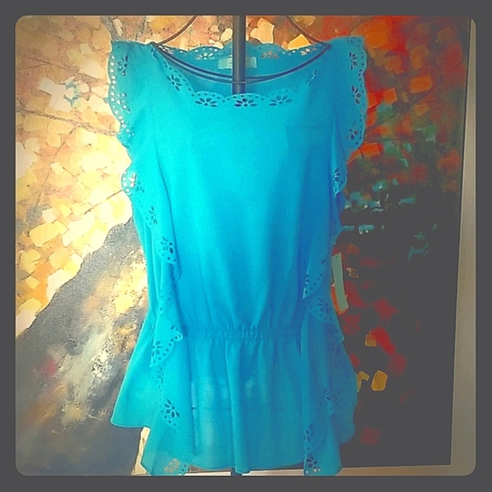 Sleeveless blouse
